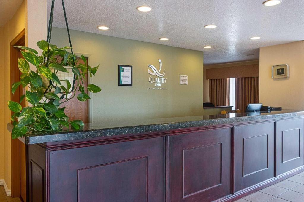 Quality Inn Los Lunas Εξωτερικό φωτογραφία